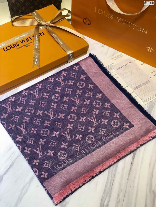 LV圍巾 暗紋提花Monogram圖案 頂級絲羊絨 LV最經典款女方巾  llwj6712